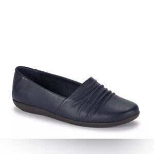 Baretraps Piper Women's 6.5 Navy Blue slip on Loafers Flats faux leather EUC